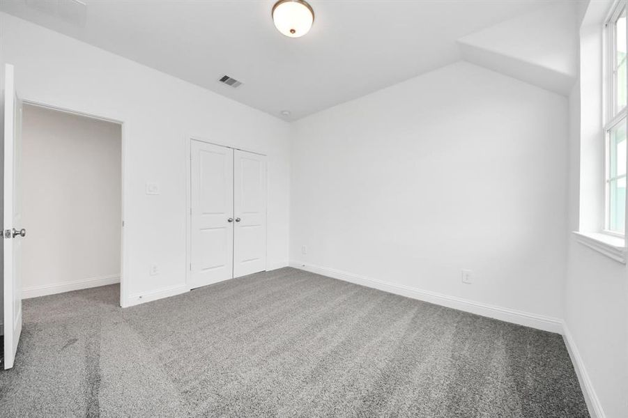 Spacious, unfurnished interior of a new home in Sienna: Signature Series, Missouri City (Image 41). Spacious, unfurnished interior of a new home in Sienna: Signature Series, Missouri City (Image 41).