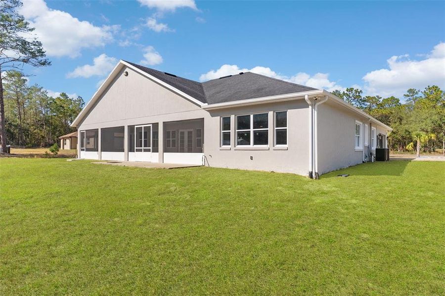 Exterior details and patio area of a home in , Ocala (Image 26).