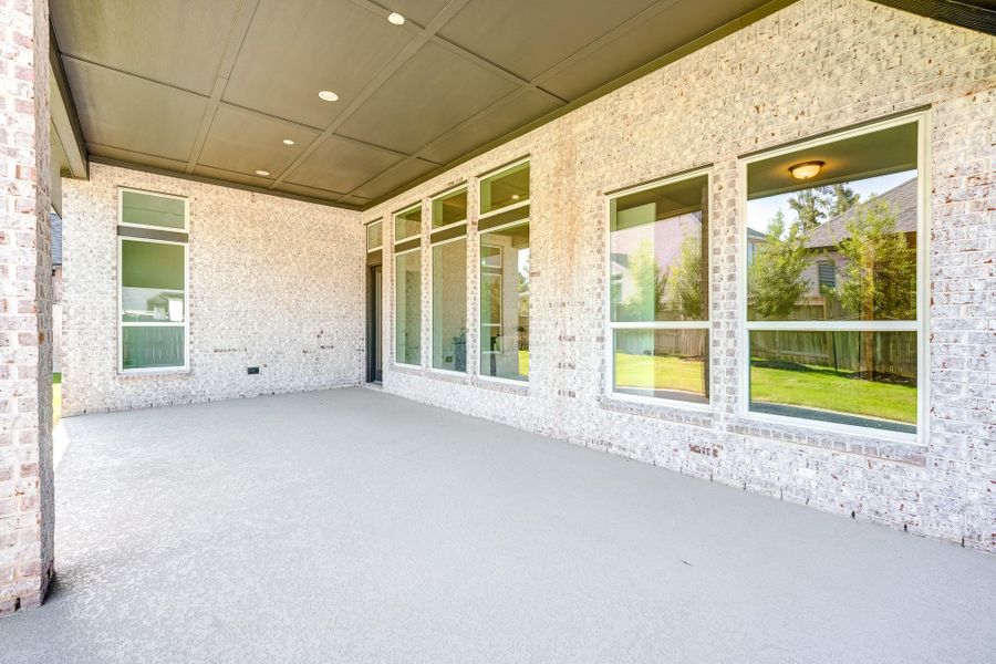 Exterior details and patio area of a home in Audubon 60′, Magnolia (Image 27). Exterior details and patio area of a home in Audubon 60′, Magnolia (Image 27).