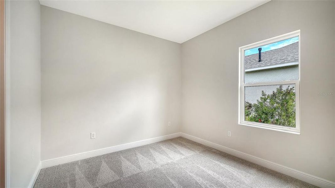 Spacious, unfurnished interior of a new home in Canoe Creek, Parrish (Image 34).