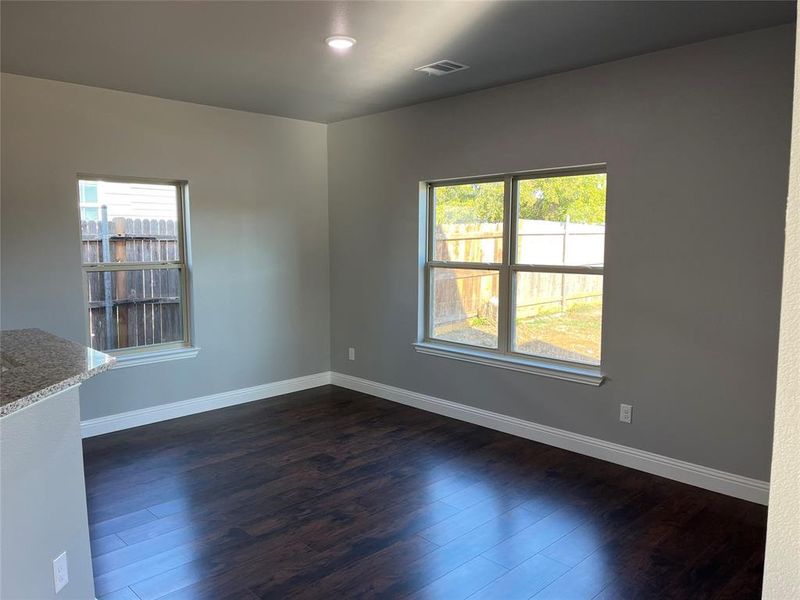 Spacious, unfurnished interior of a new home in , Fort Worth (Image 8).
