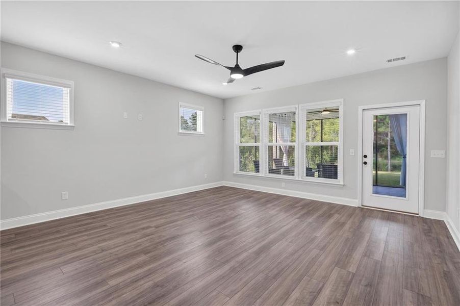Spacious, unfurnished interior of a new home in , Richmond Hill (Image 69). Spacious, unfurnished interior of a new home in , Richmond Hill (Image 69).
