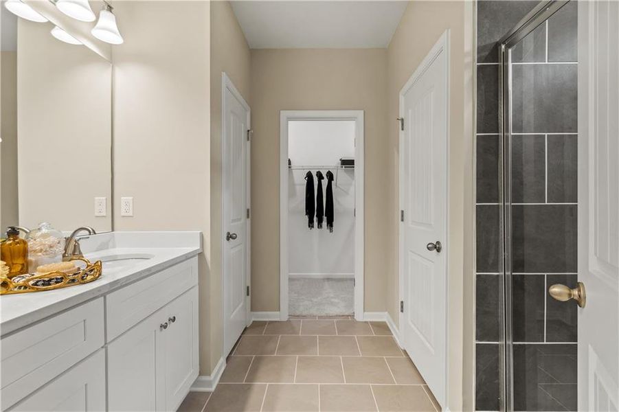 Furnished interior view inside a new home in Enclave at Evergreen, Fairburn (Image 24).