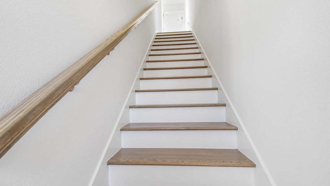 Spacious, unfurnished interior of a new home in Sanctuary Beach, Panama City Beach (Image 20).