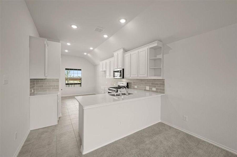 Furnished interior view inside a new home in Chisholm Hills, Cleburne (Image 12).