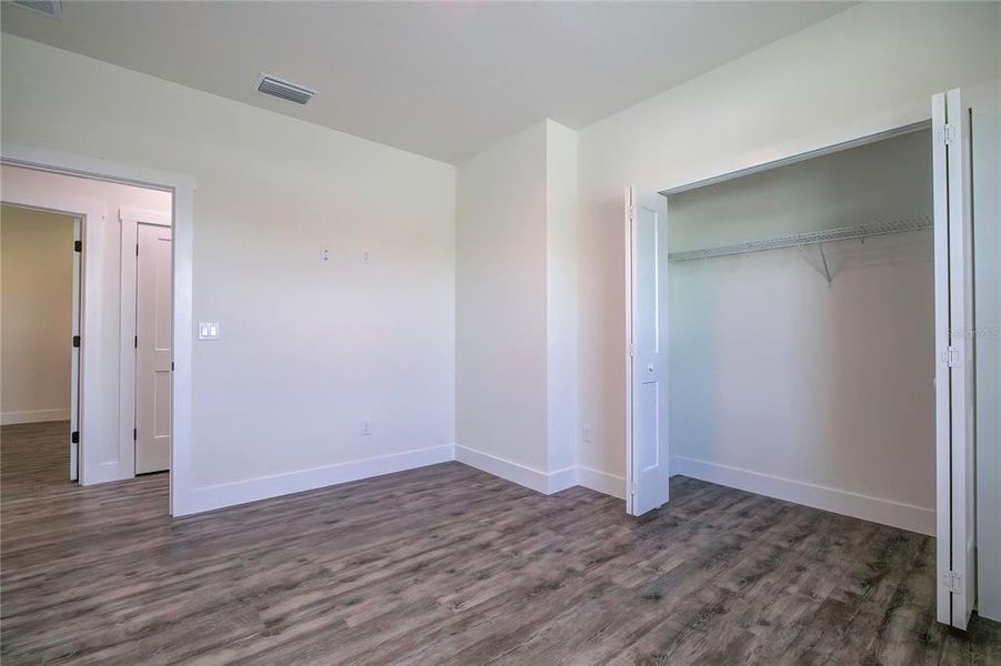 Image 28 of a home in .