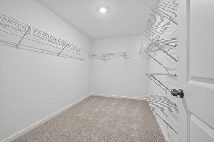 Spacious, unfurnished interior of a new home in Buice Lake, Acworth (Image 27).