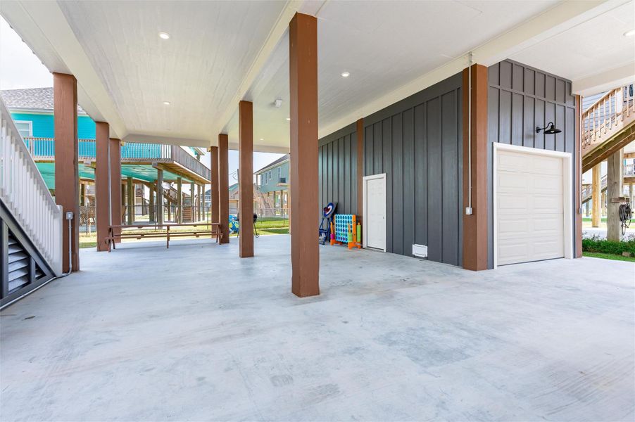 Exterior details and patio area of a home in , Crystal Beach (Image 25).