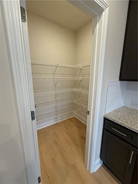 Spacious, unfurnished interior of a new home in , Gainesville (Image 18).