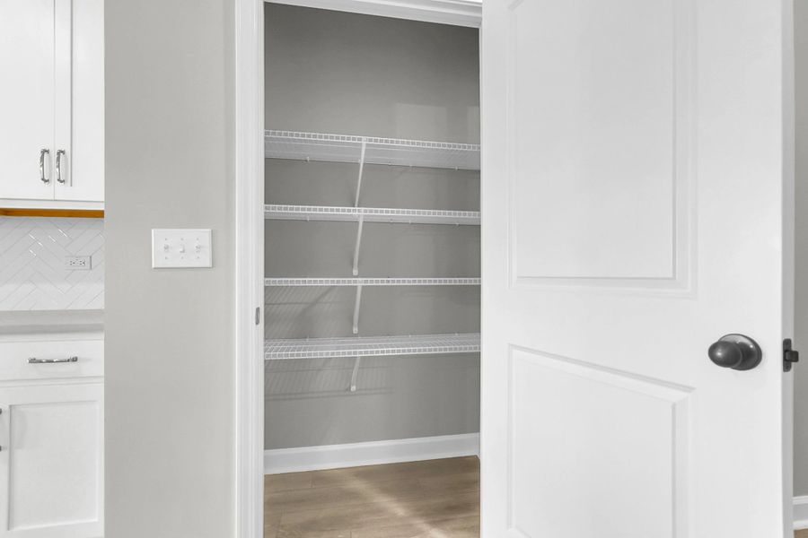 Similar McKinley floorplan with Timeless Collection. Features and finishes vary.