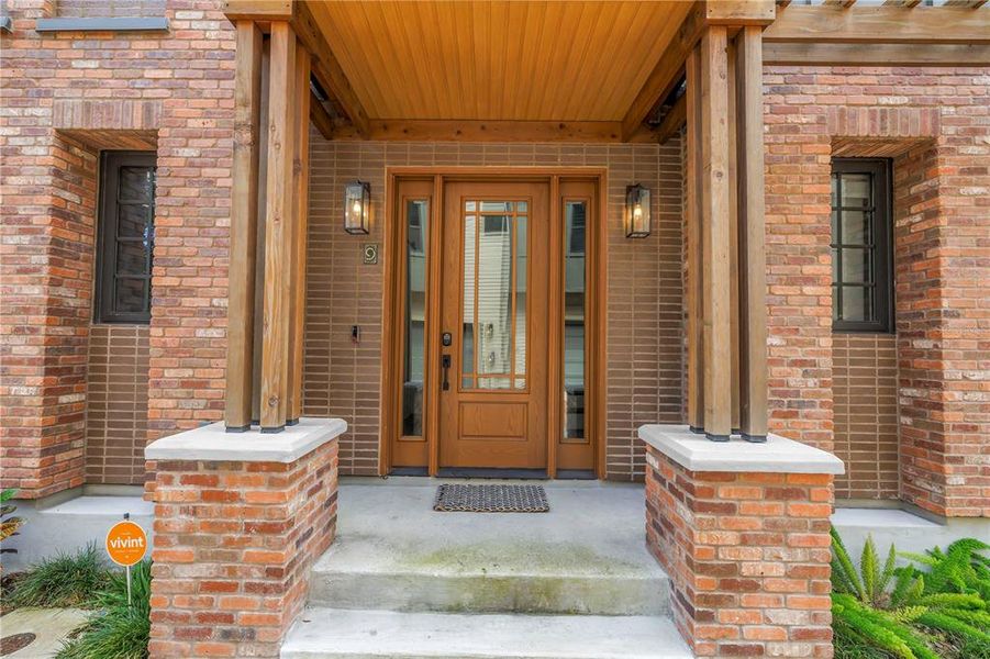 Image 66 of a home in East Oak Townhomes.