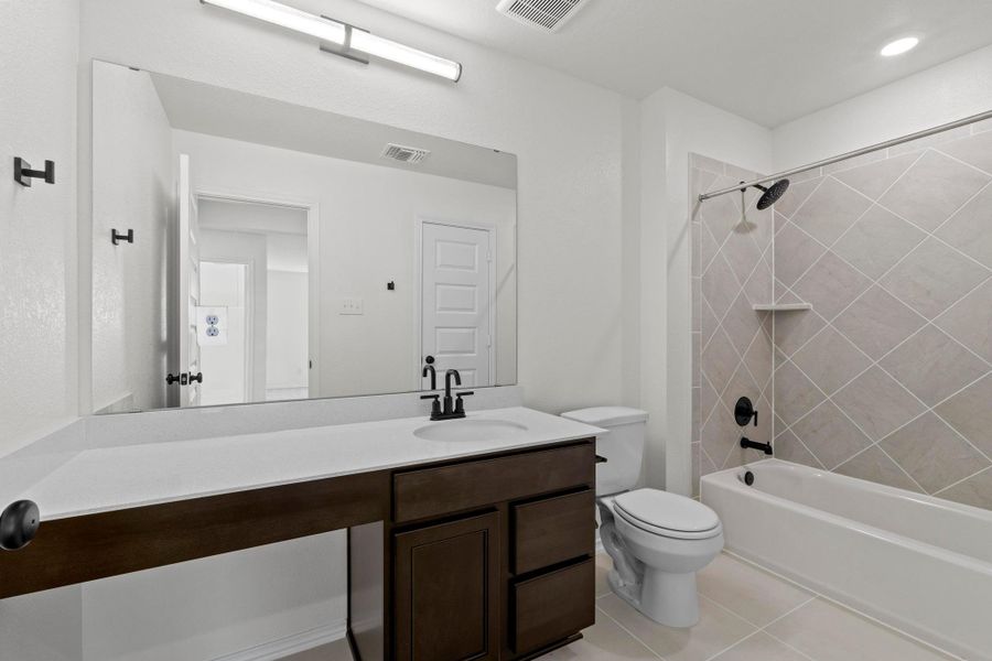 Furnished interior view inside a new home in Salerno - Heritage Collection, Round Rock (Image 7). Furnished interior view inside a new home in Salerno - Heritage Collection, Round Rock (Image 7).