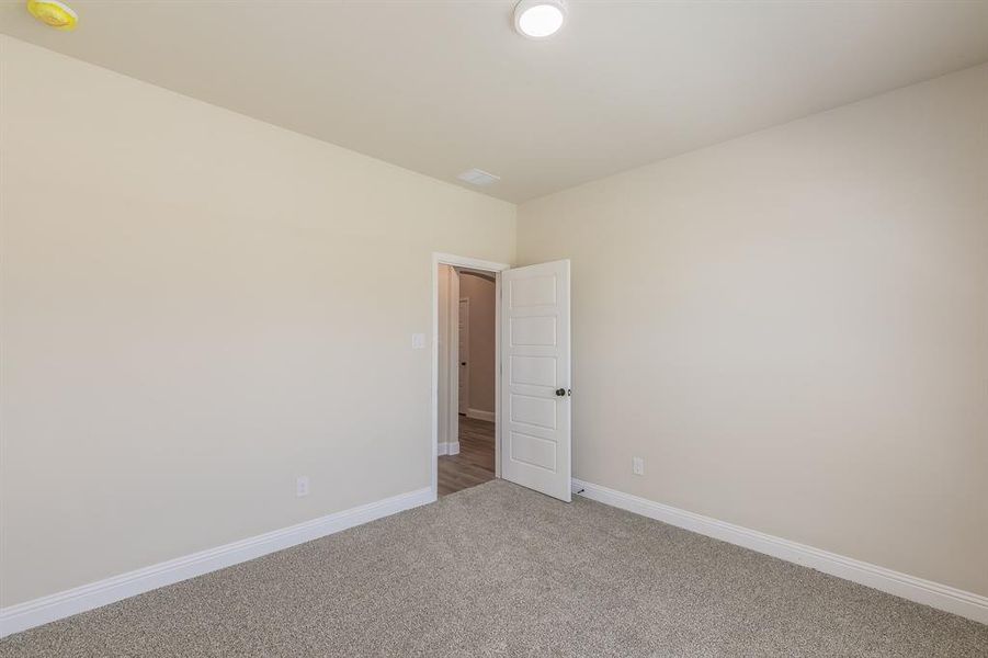 Spacious, unfurnished interior of a new home in , Alvarado (Image 38).