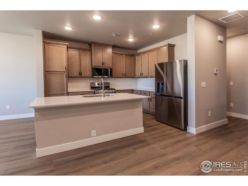 EXAMPLE PHOTO: KITCHEN