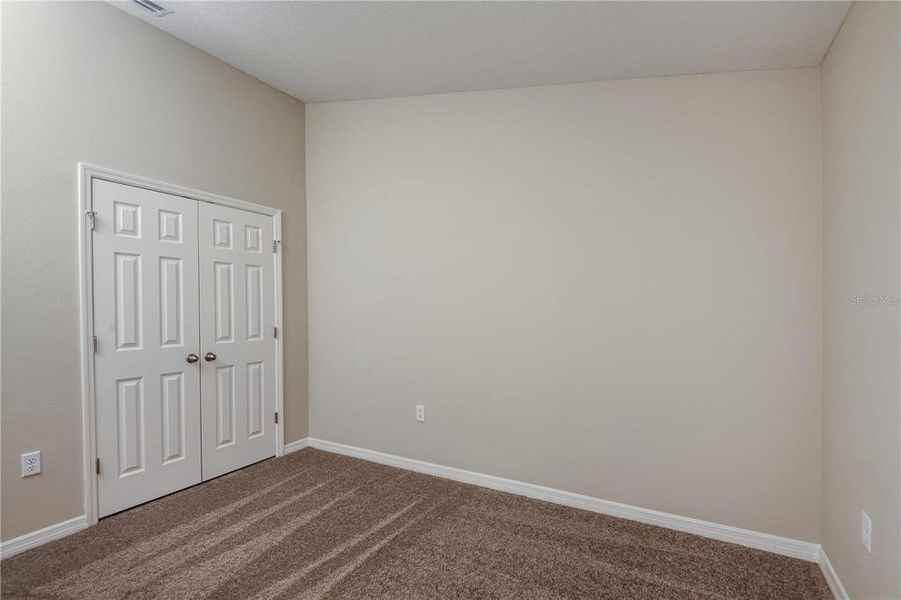 Spacious, unfurnished interior of a new home in Pasadena Ridge, Zephyrhills (Image 22).