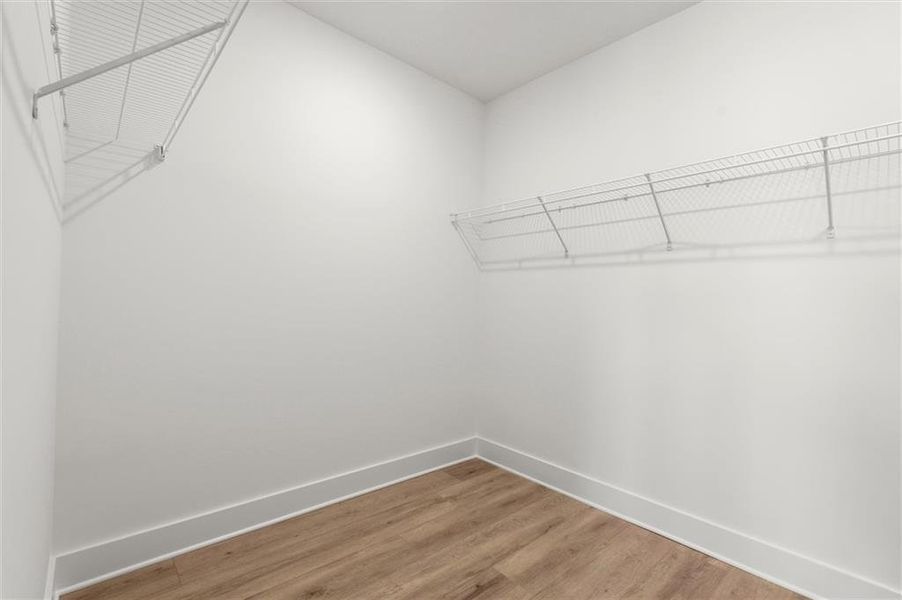 Spacious, unfurnished interior of a new home in , Alpharetta (Image 35).