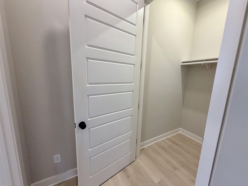 Spacious, unfurnished interior of a new home in Lockwood, Collierville (Image 20).
