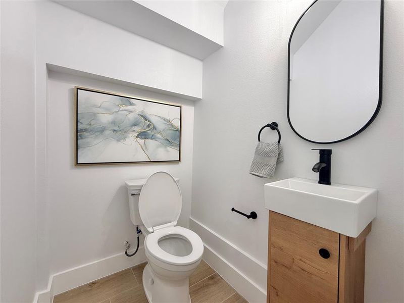 Furnished interior view inside a new home in , Fort Worth (Image 14).