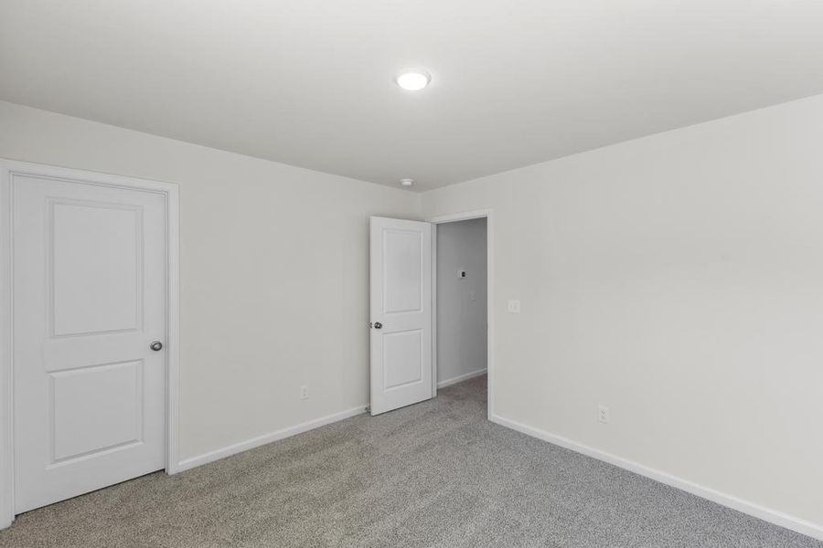 Representative unfurnished interior of a home built from the Karamea by Veranda Homes in Hitchcock Preserve 43', Aiken (Image 30).