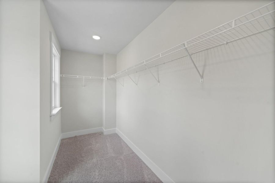 Spacious, unfurnished interior of a new home in Harbor Crossing, Greensboro (Image 28).