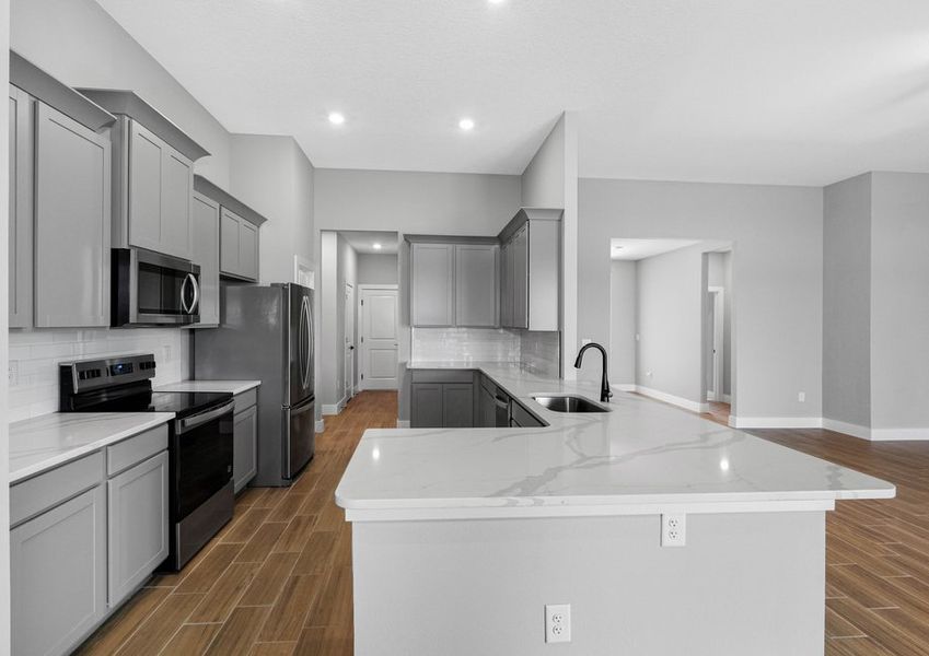 There's plenty of space to spread out when meal prepping