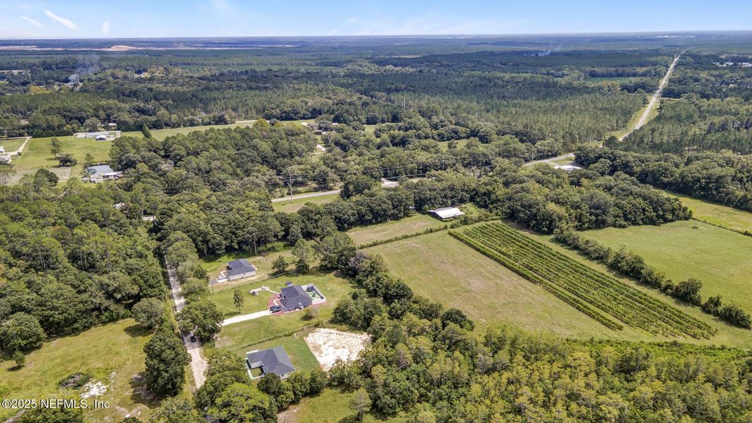 Image 33 of a home in . Image 33 of a home in .