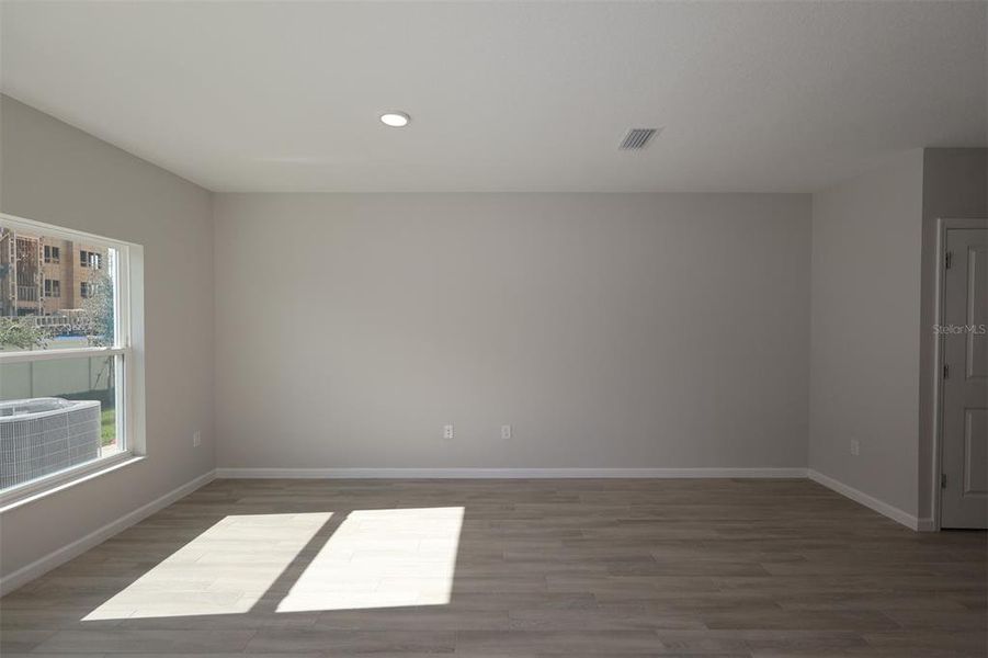 Spacious, unfurnished interior of a new home in Tyson Ranch, Orlando (Image 15). Spacious, unfurnished interior of a new home in Tyson Ranch, Orlando (Image 15).