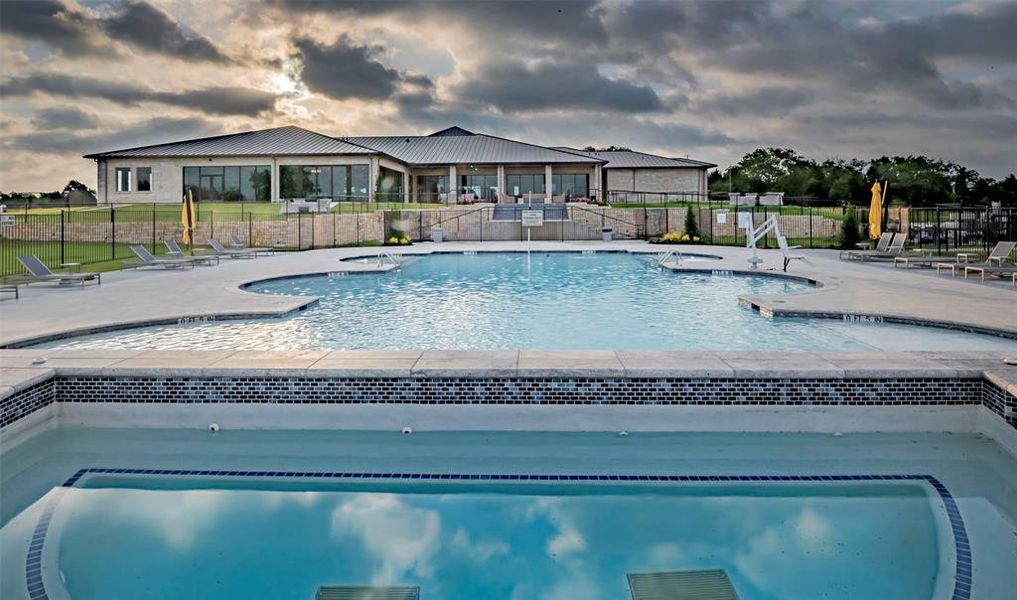 Community amenities in Heath Golf & Yacht Villas, Heath (Image 6). Community amenities in Heath Golf & Yacht Villas, Heath (Image 6).