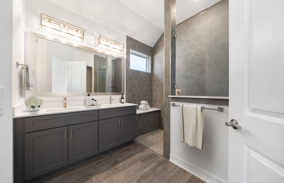 Virtually Staged Owner's Bath