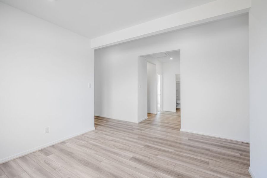 Spacious, unfurnished interior of a new home in Brookewater 45s, Rosenberg (Image 14).