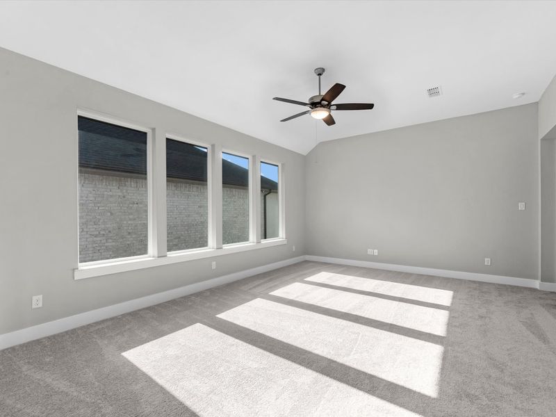 Spacious, unfurnished interior of a new home in Trillium, Richmond (Image 19).
