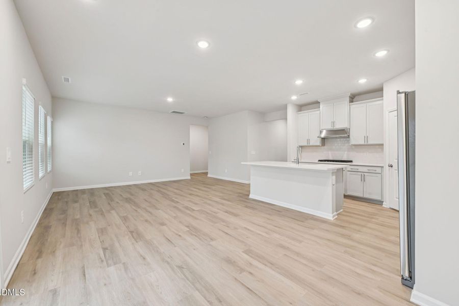 11-web-or-mls-Raleigh - Oak Manor - 133