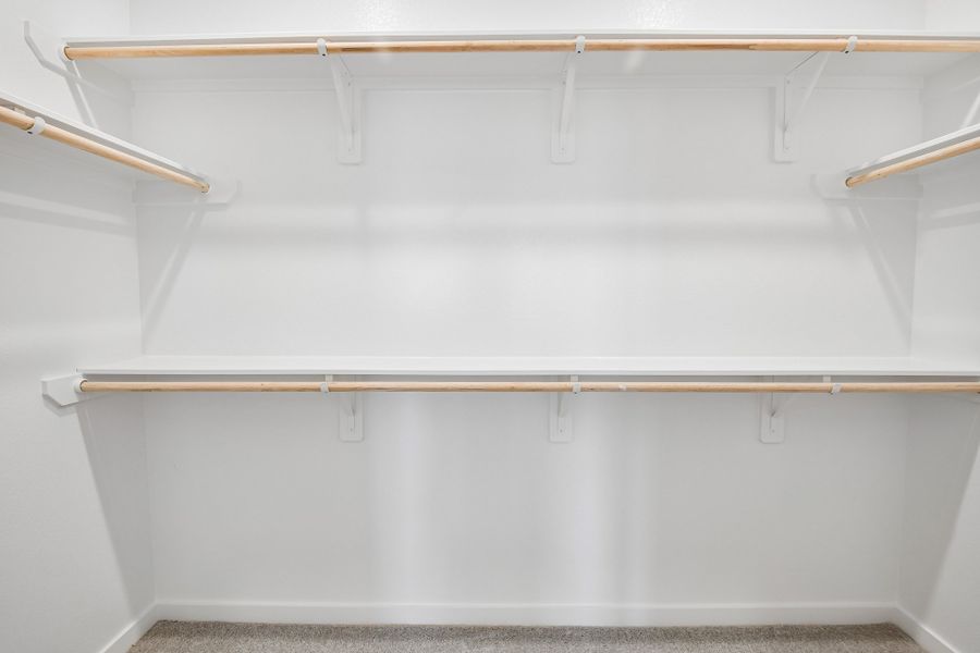 Spacious, unfurnished interior of a new home in Raburn Reserve 50s, Tomball (Image 22).