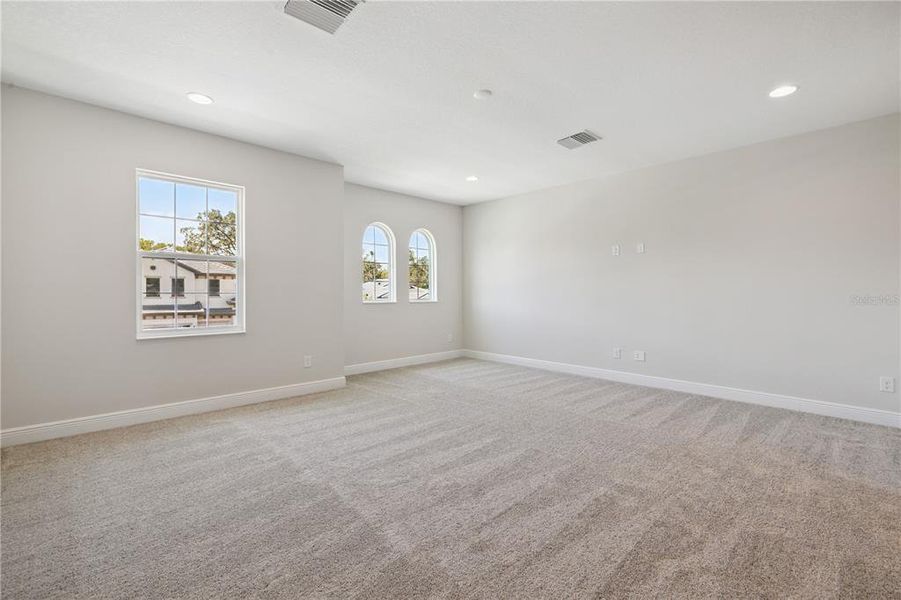 Spacious, unfurnished interior of a new home in Hidden Lakes, Brandon (Image 12). Spacious, unfurnished interior of a new home in Hidden Lakes, Brandon (Image 12).