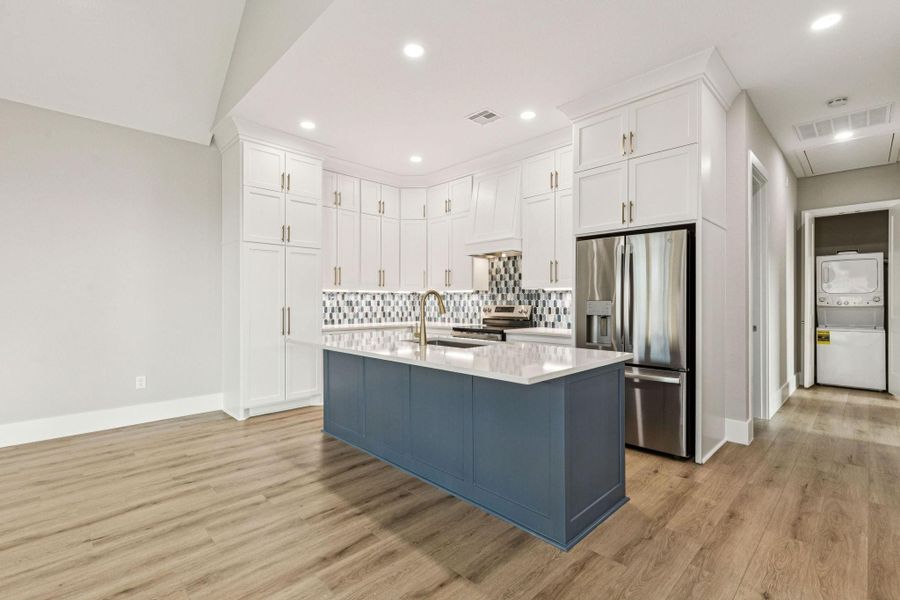 Furnished interior view inside a new home in , Freeport (Image 6).