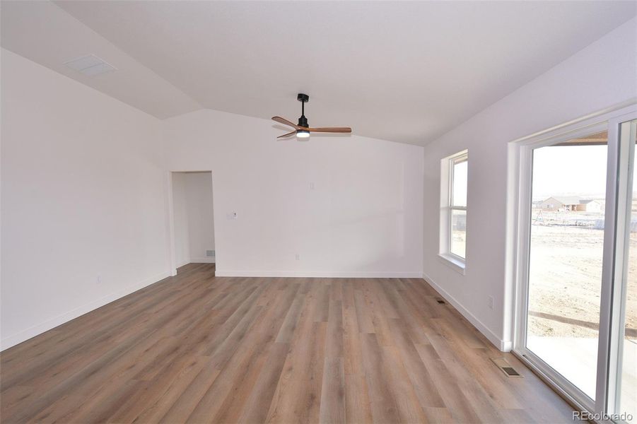 Spacious, unfurnished interior of a new home in , Pueblo (Image 19).
