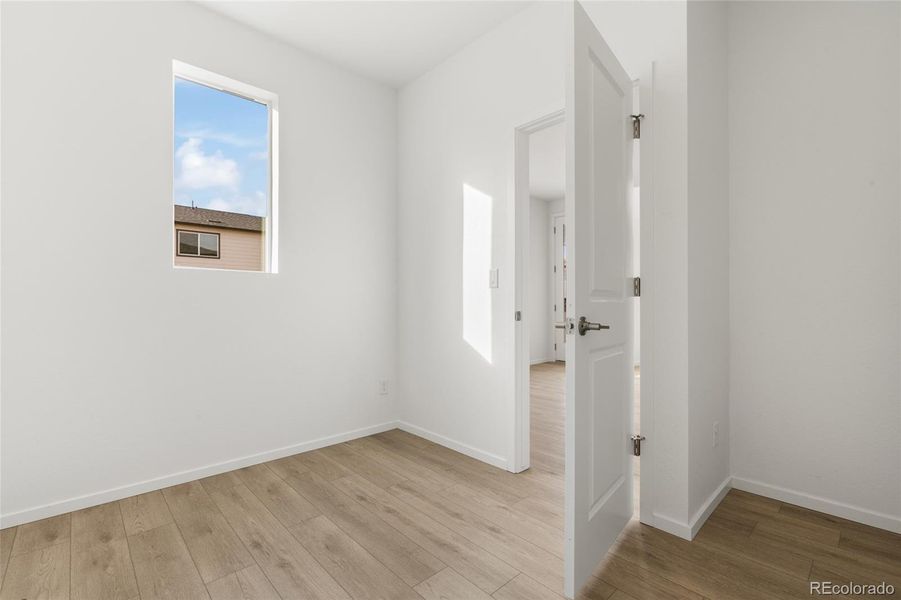 Spacious, unfurnished interior of a new home in Harvest Crossing, Aurora (Image 27).