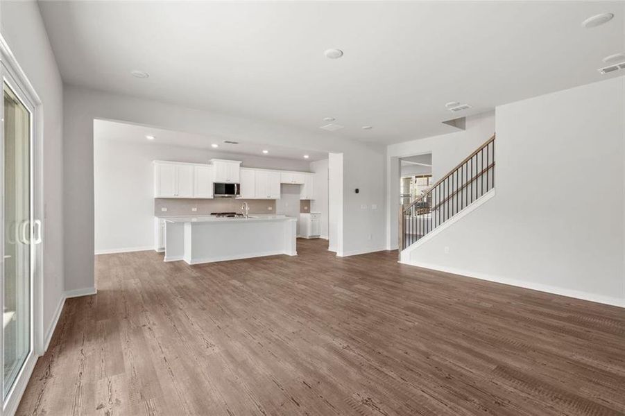 Spacious, unfurnished interior of a new home in Parkview Estates, South Fulton (Image 20). Spacious, unfurnished interior of a new home in Parkview Estates, South Fulton (Image 20).