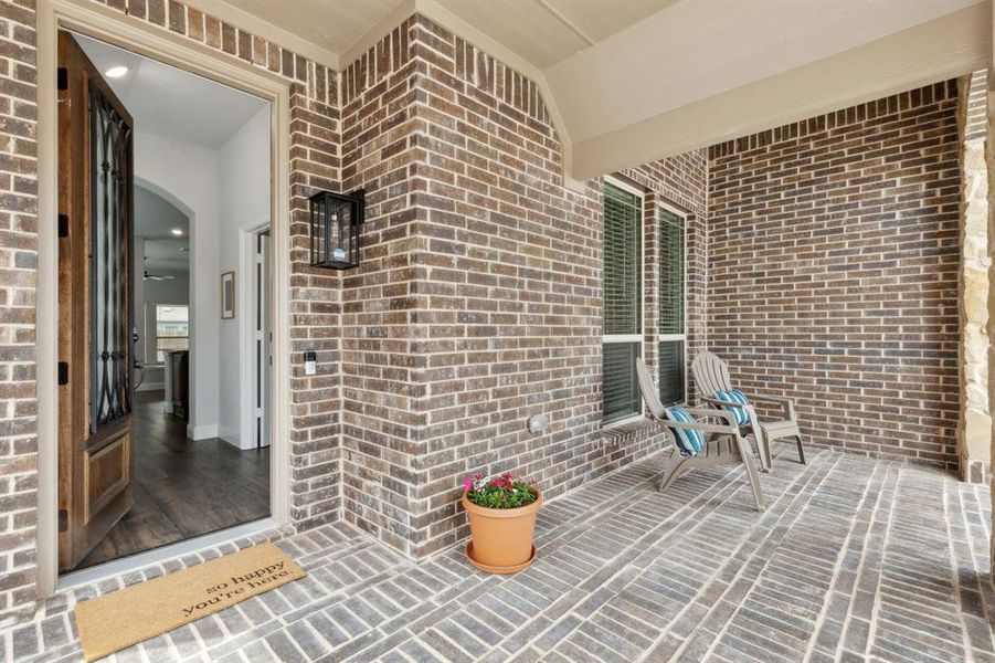 Amazing Covered front porch and outdoor living space!