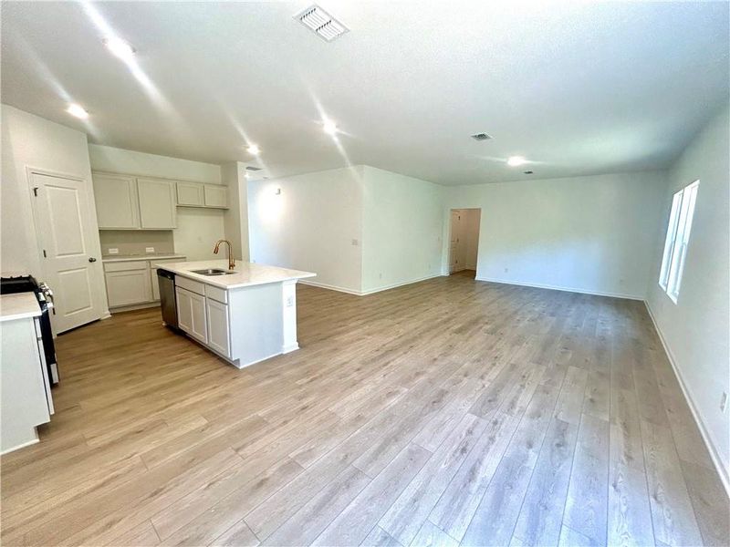 Spacious, unfurnished interior of a new home in , Locust Grove (Image 8).