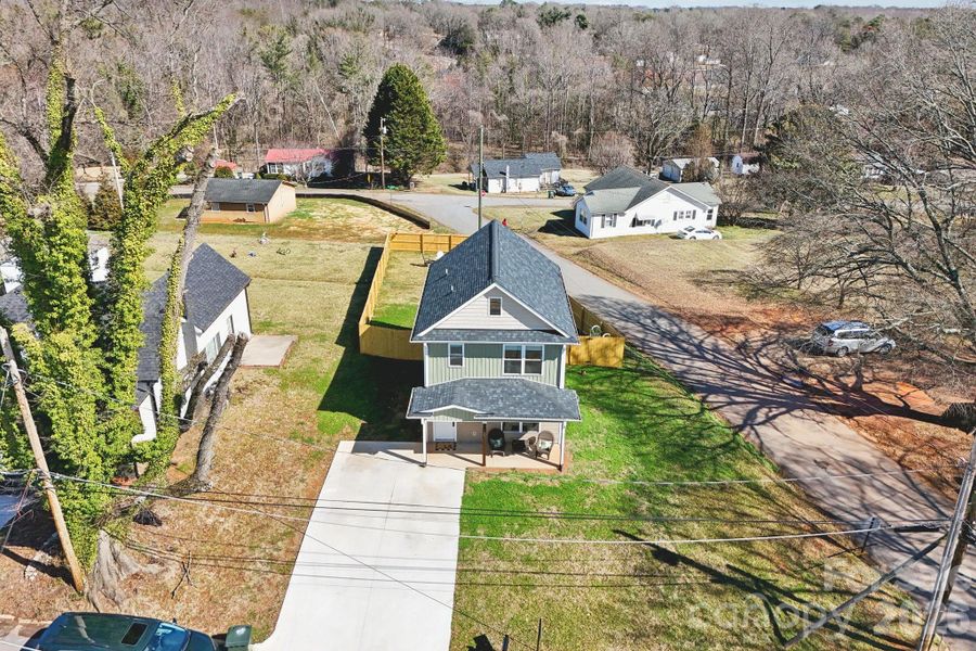 Image 17 of a home in .