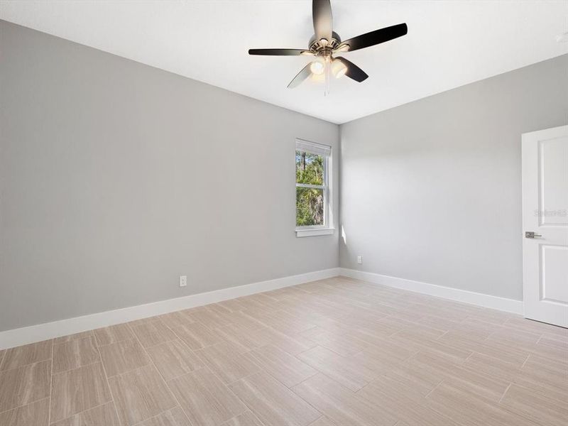 Spacious, unfurnished interior of a new home in , Punta Gorda (Image 14).