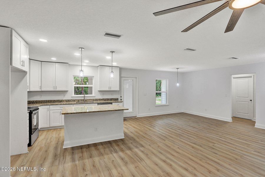 Furnished interior view inside a new home in , Middleburg (Image 8).