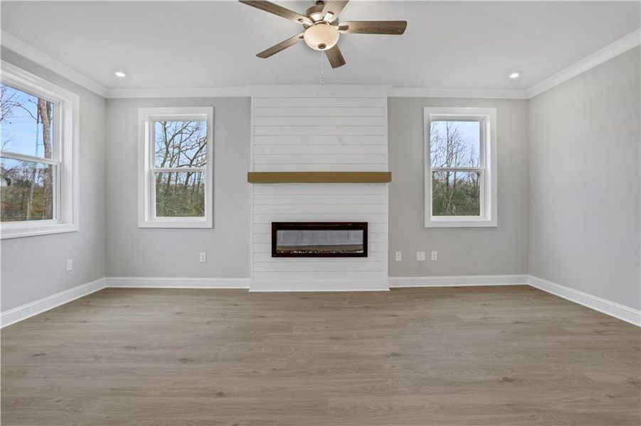 Spacious, unfurnished interior of a new home in Acacia, Cumming (Image 43).