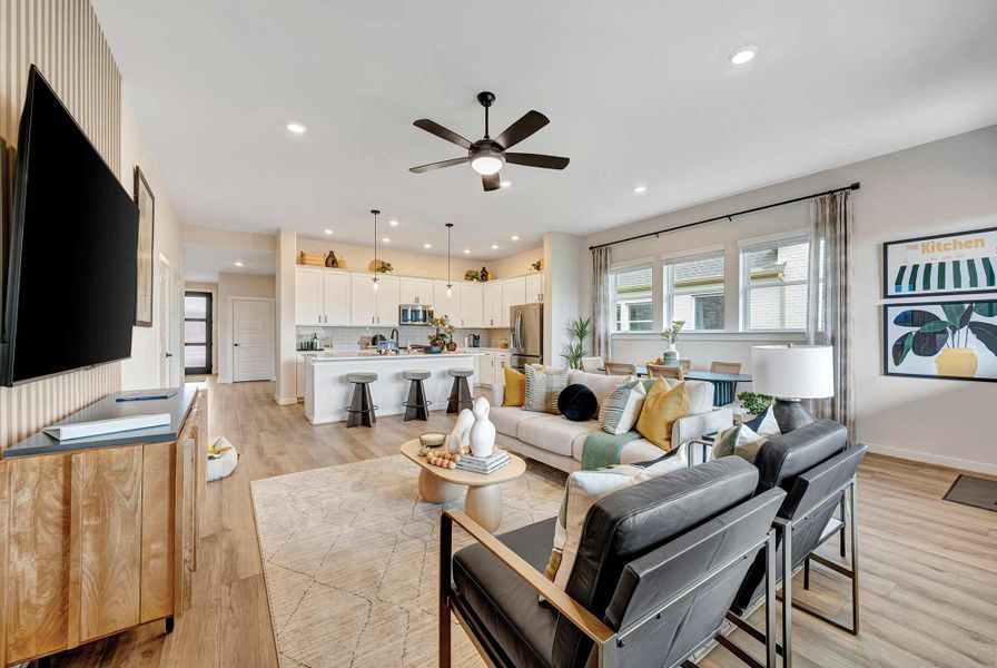 The Poppy - Family Room