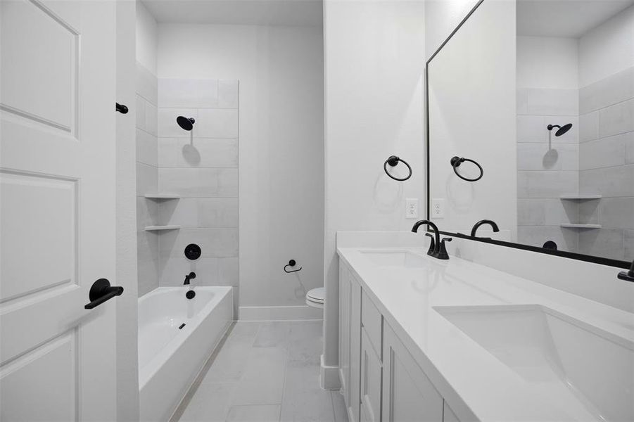 Furnished interior view inside a new home in Waterfall Ranch - 1 Acre Lots, Waxahachie (Image 8). Furnished interior view inside a new home in Waterfall Ranch - 1 Acre Lots, Waxahachie (Image 8).