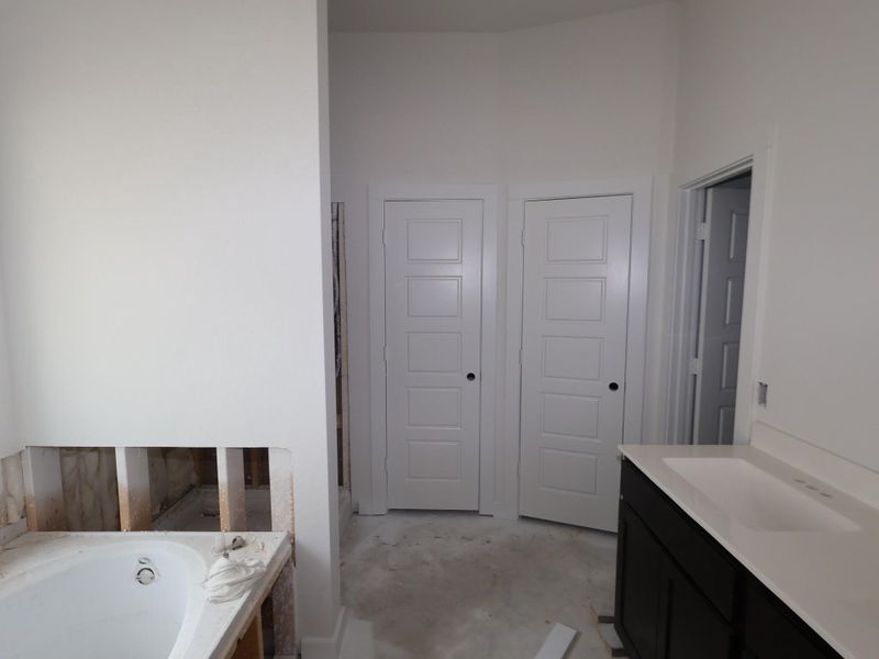 Image 32 of a home in Pinewood at Grand Texas.