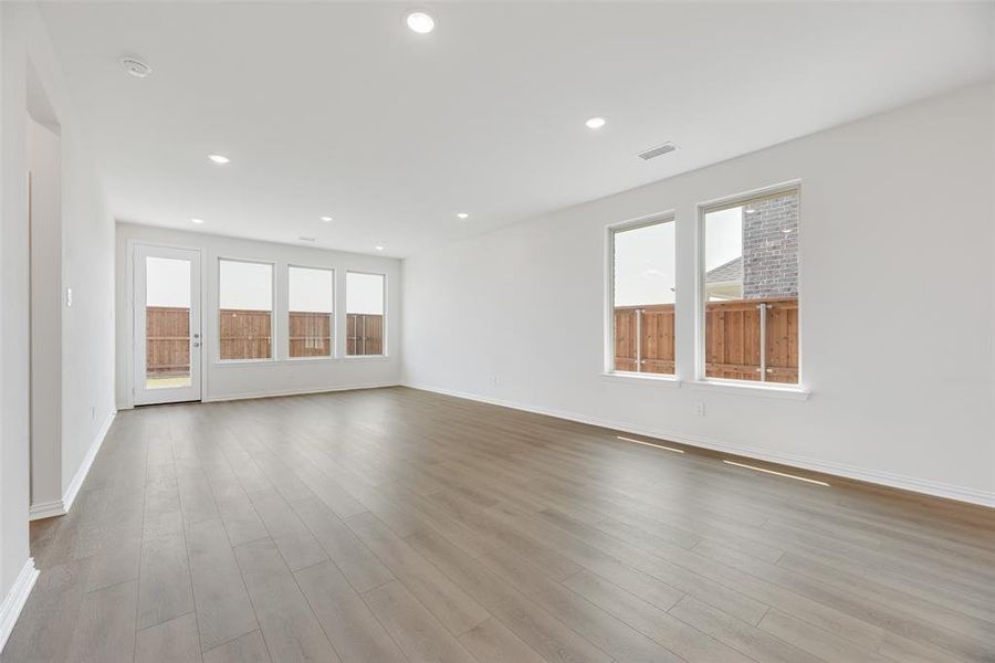 Spacious, unfurnished interior of a new home in Spiritas Ranch, Little Elm (Image 10). Spacious, unfurnished interior of a new home in Spiritas Ranch, Little Elm (Image 10).
