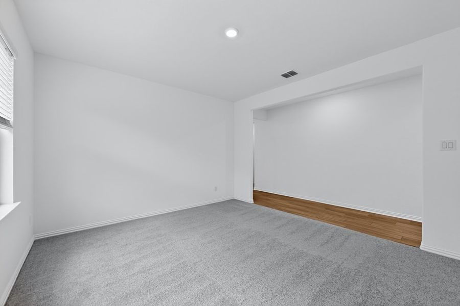 Spacious, unfurnished interior of a new home in River Ridge, Crandall (Image 27).