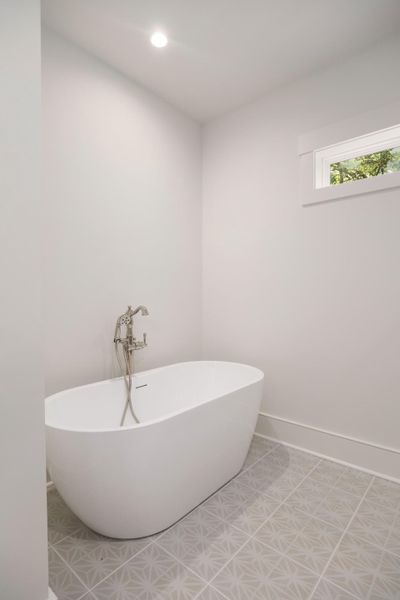 Close-up of interior finishes inside a home in , Edisto Island (Image 45).